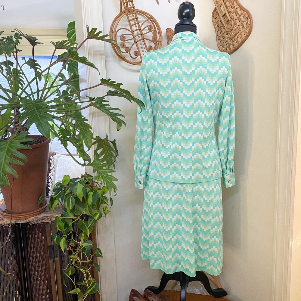 SOLD Vintage 60s Mid Mod Skirt Suit - Picture 5 of 10